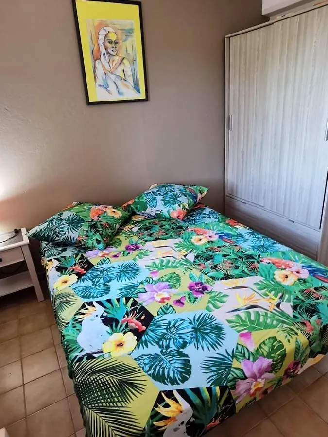 Appartement de 2 chambres avec jardin clos et wifi a Le Lamentin a 7 km de la plage